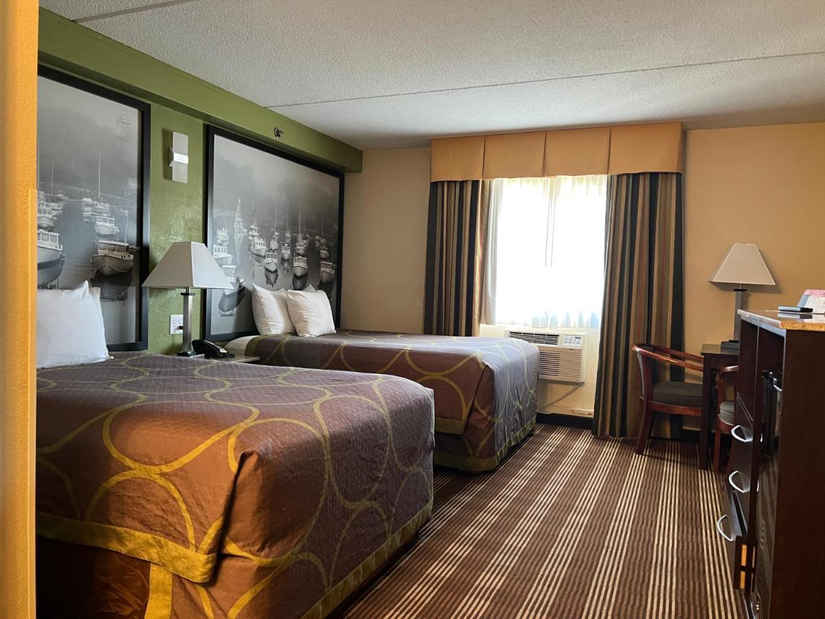 Hotel Super 8 By Wyndham Bangor Exterior foto